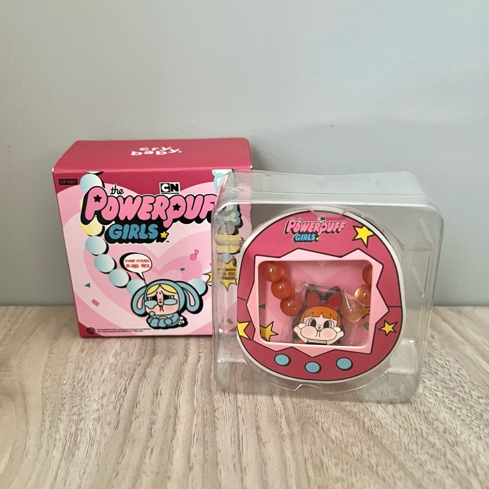 *UNAVAILABLE*Pop Mart Crybaby x Powerpuff Girls Phone Charm - Flower Flower - Picture 2 of 6